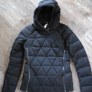Black Lululemon Quilted Pullover Puffer Jacket